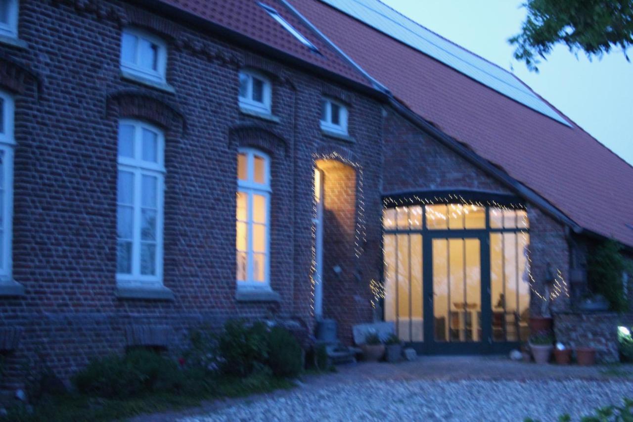Ferienhof Spiegelhaus Krummhoern Exterior photo